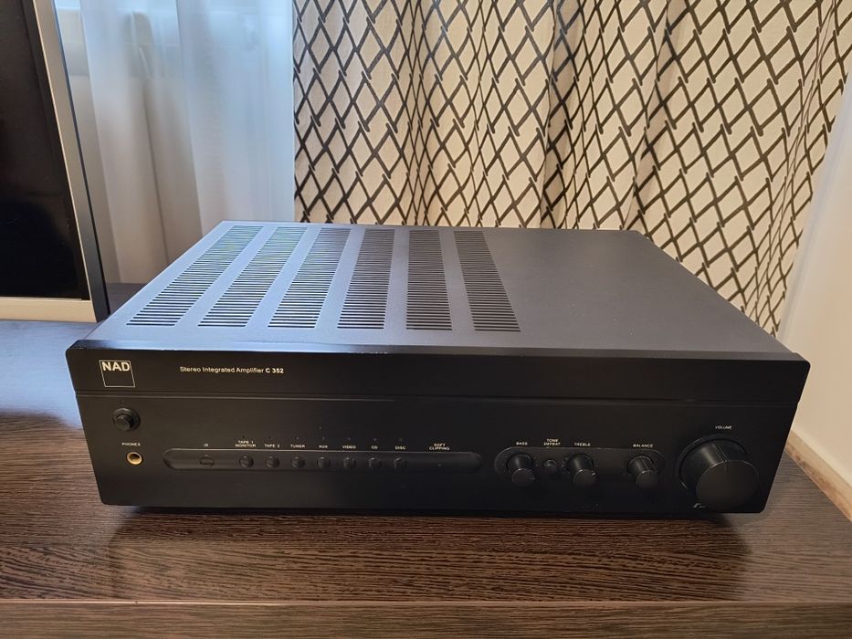 Amplificator Nad C 352