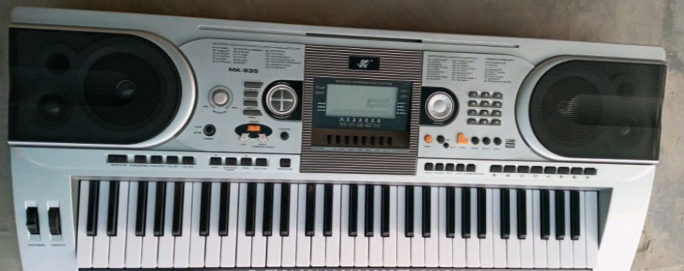 синтезатор MEIKE MK-935