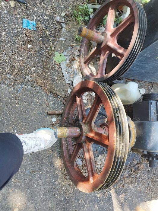 Fulie mare cu patru canale de curea generator