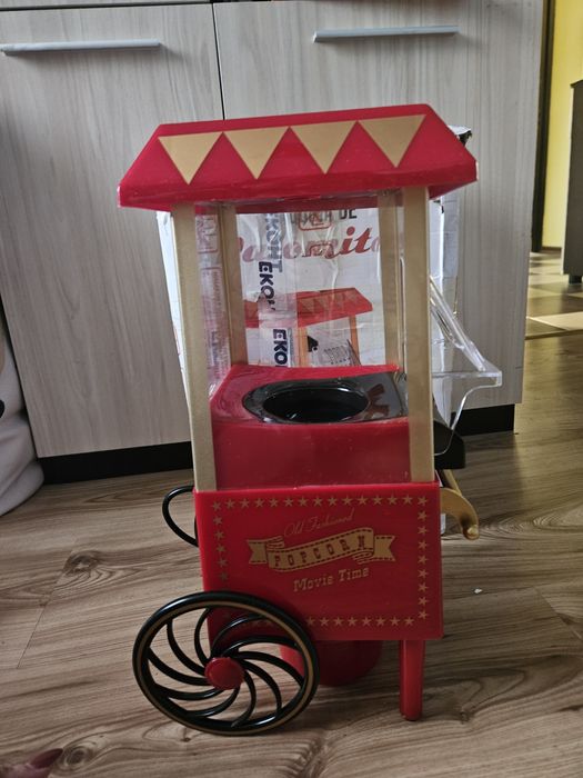 Нова ретро машина за пуканки