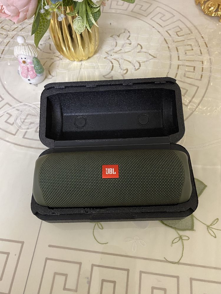 Продам колонку JBL Flip 5