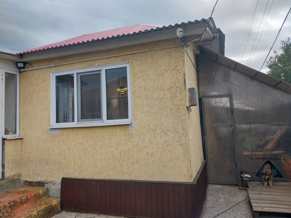 Продам дом п. Мирный