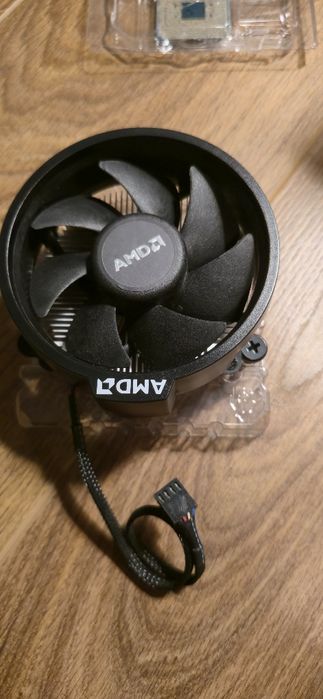 Amd ryzen 5 2400g + stock cooler