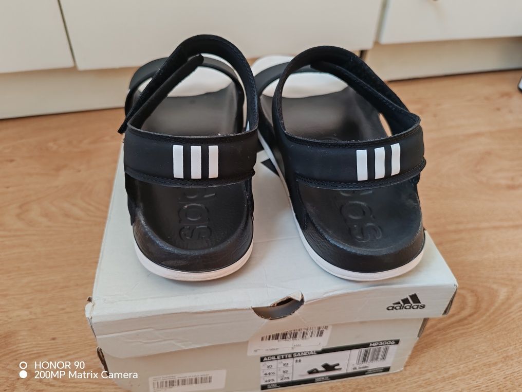 Adidas Adilette сандали