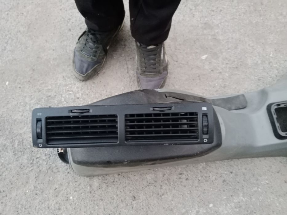 Воздуховод Газ 31105 и усилитель панели