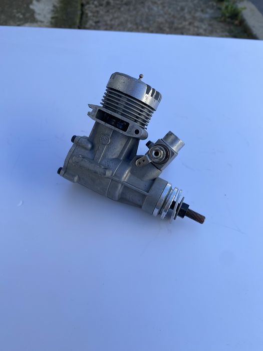 Motor motoare motoras glow termic avion aeromodel RC aeromodelism