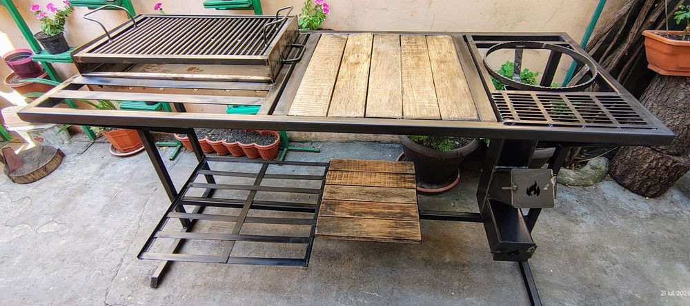 Masa grătar pirostrie racheta