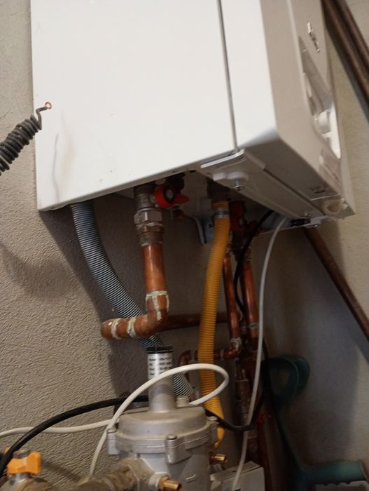Centrală gaz * Gpl  marca BAXI