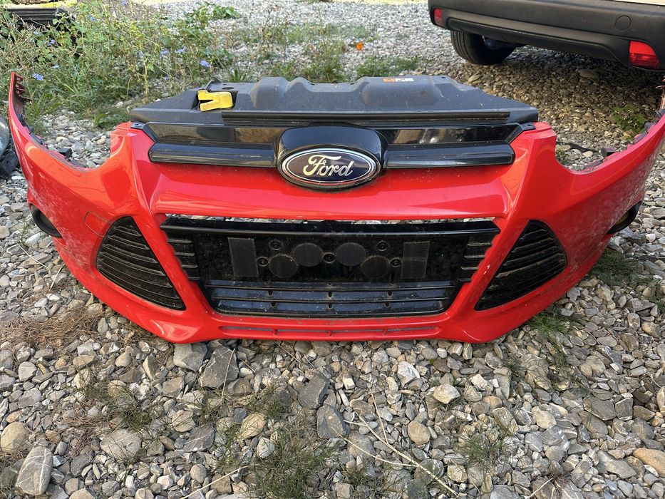 Bara fata completa Ford Focus 3 nonfacelift 2013 originala