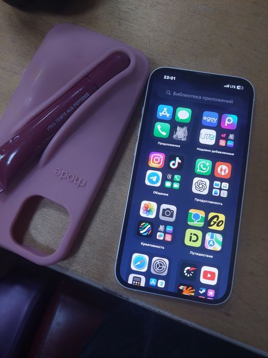 Айфон 13 128 гб.