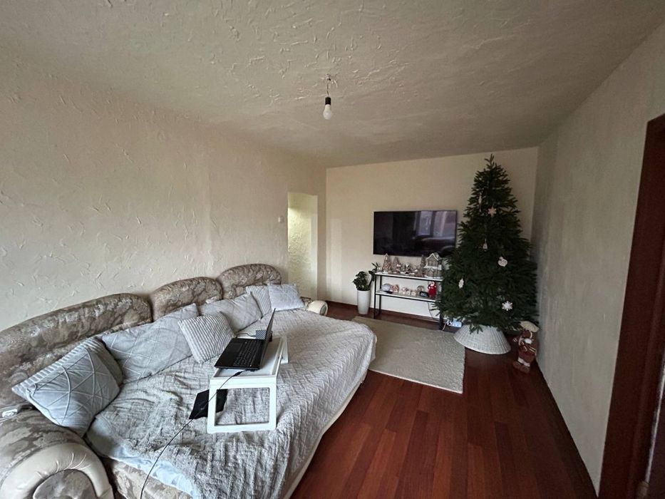 Продам 2-х комнатную р-н Узкоколейная