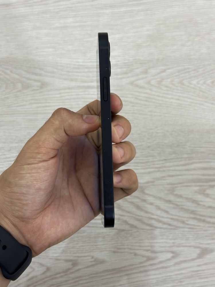 iPhone 12 | 128 гб | Идеальном состоянии
