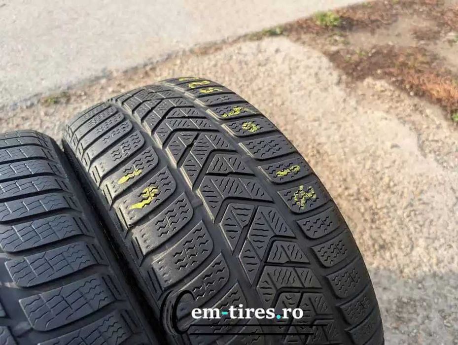 SET 2 Anvelope Iarna 225/40 R18 PIRELLI Sottozero 3 92V