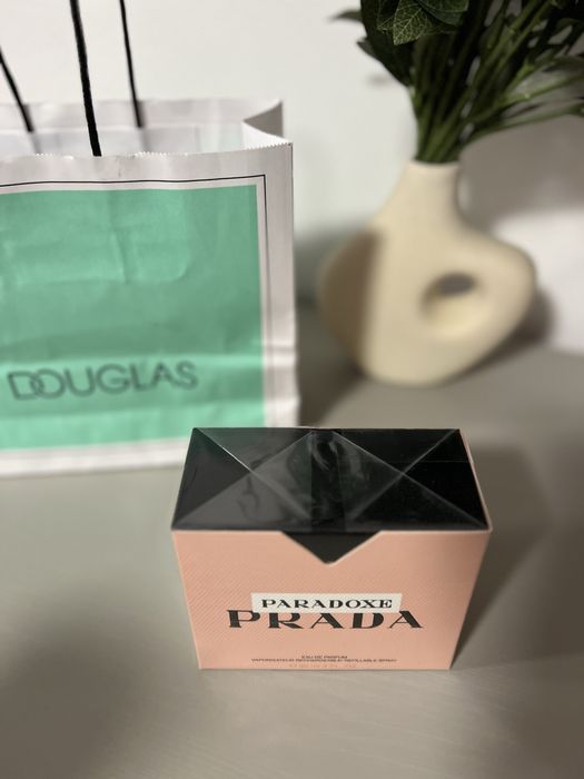 Parfum dama Prada Paradoxe