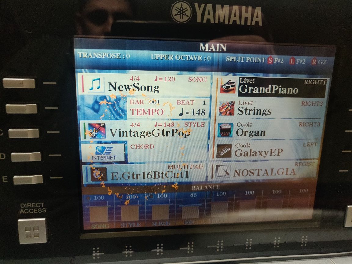 De vânzare Yamaha Tyros 2