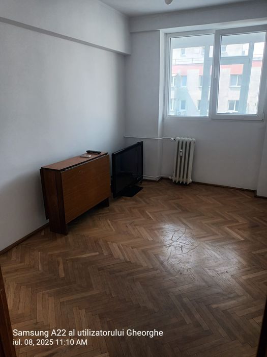 Obor - Doamna Ghica aproape de rond 3 camere de vanzare sau inchiriat