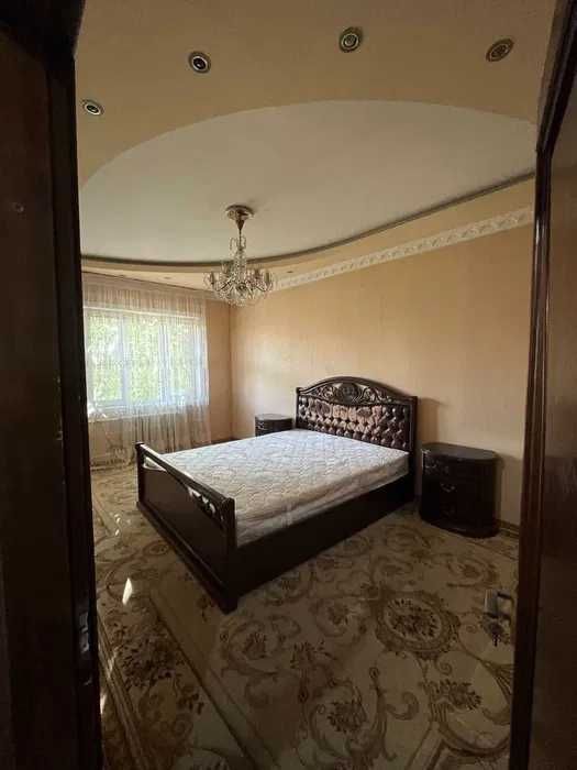 Срочно сдается квартира 4/2/4,метро Тинчлик.