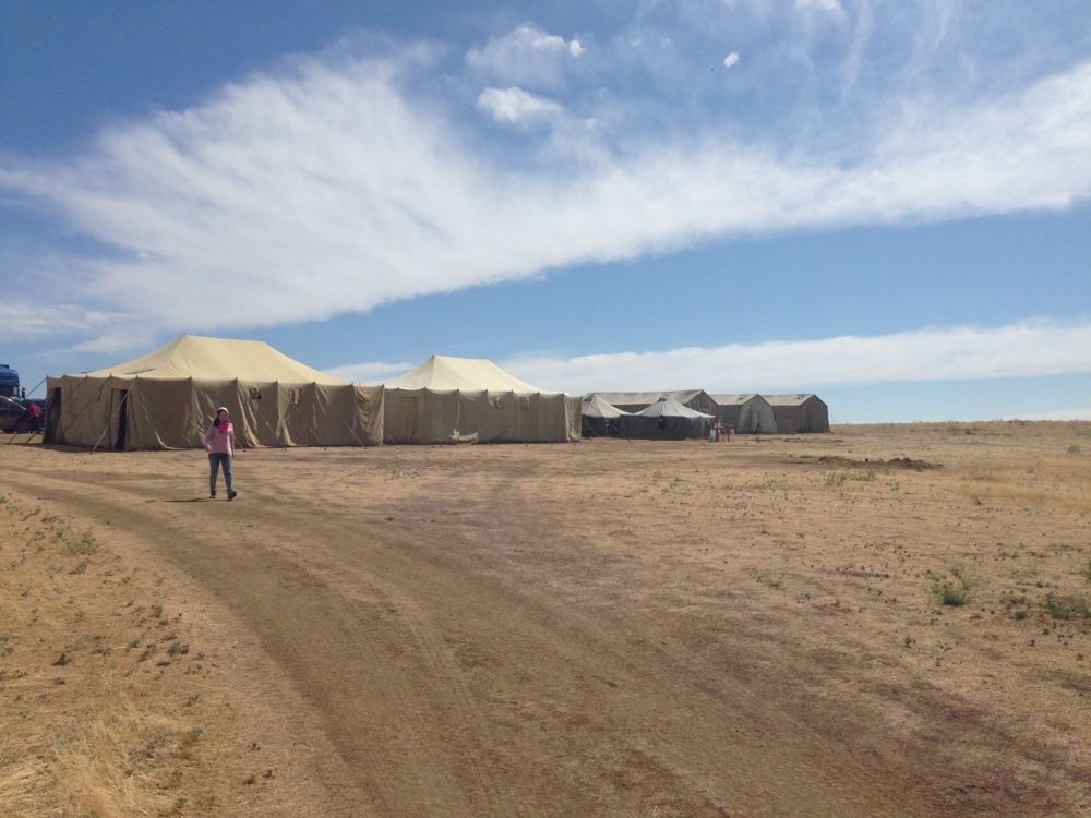 Продам военные палатки размер 7-14 боковые стоики 3 метра балка центр5