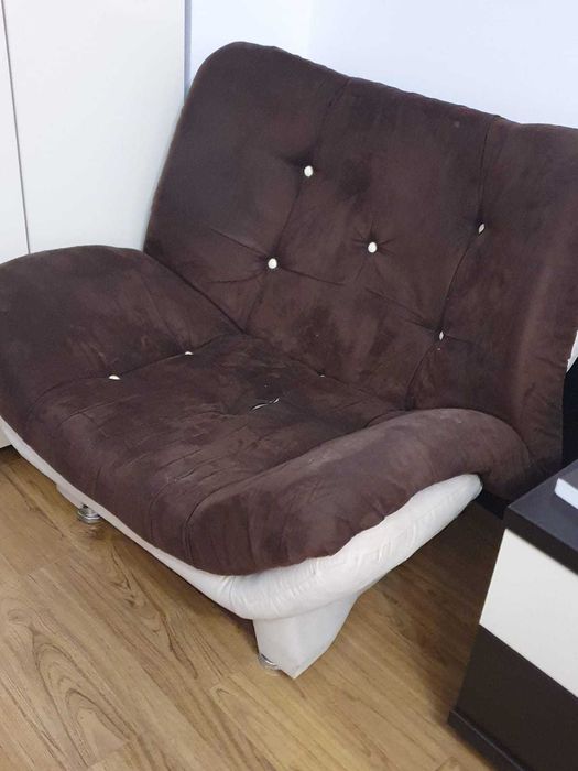 Canapea extensibila si 2 fotolii SH