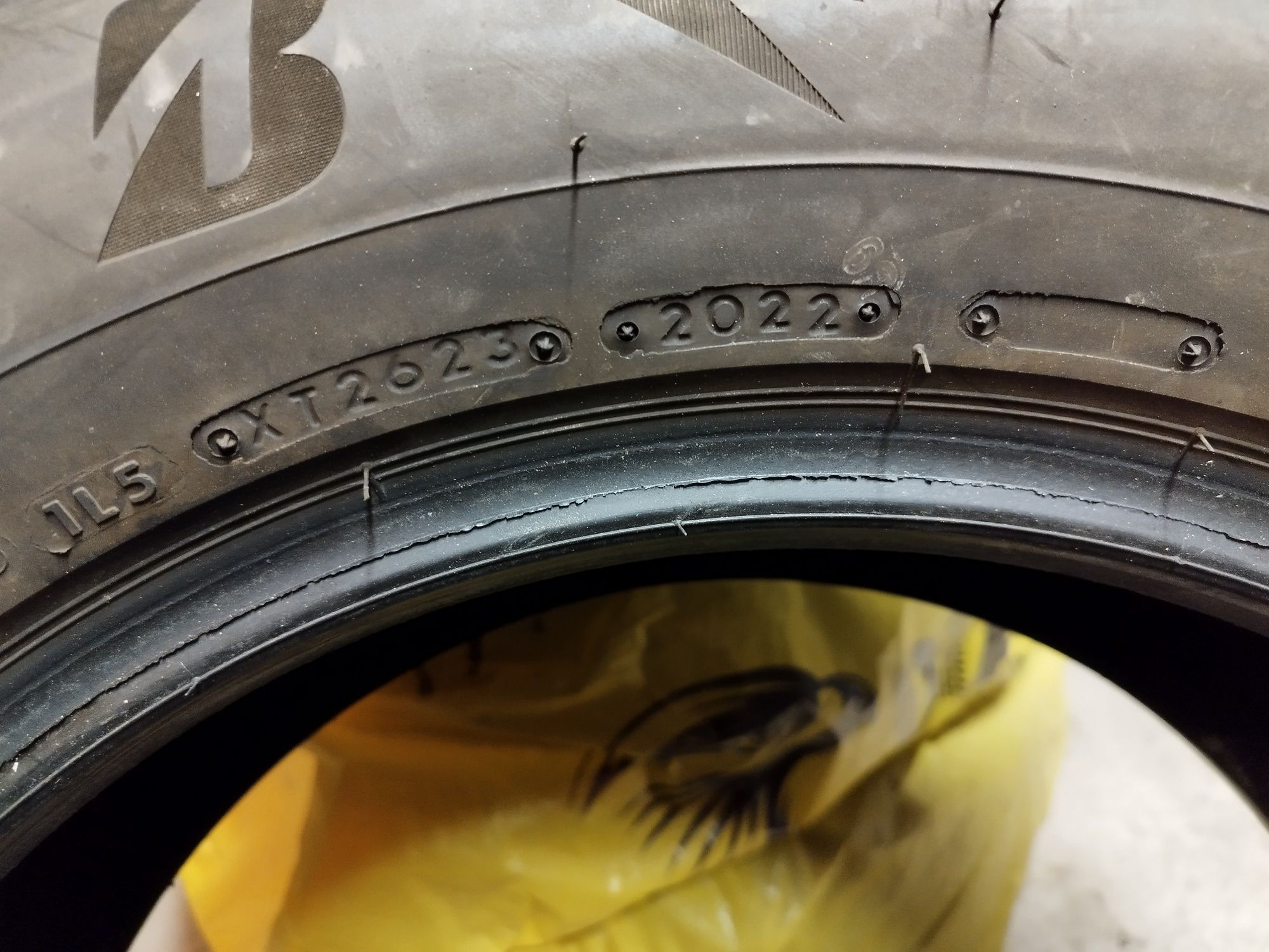 Bridgestone 265/60/18