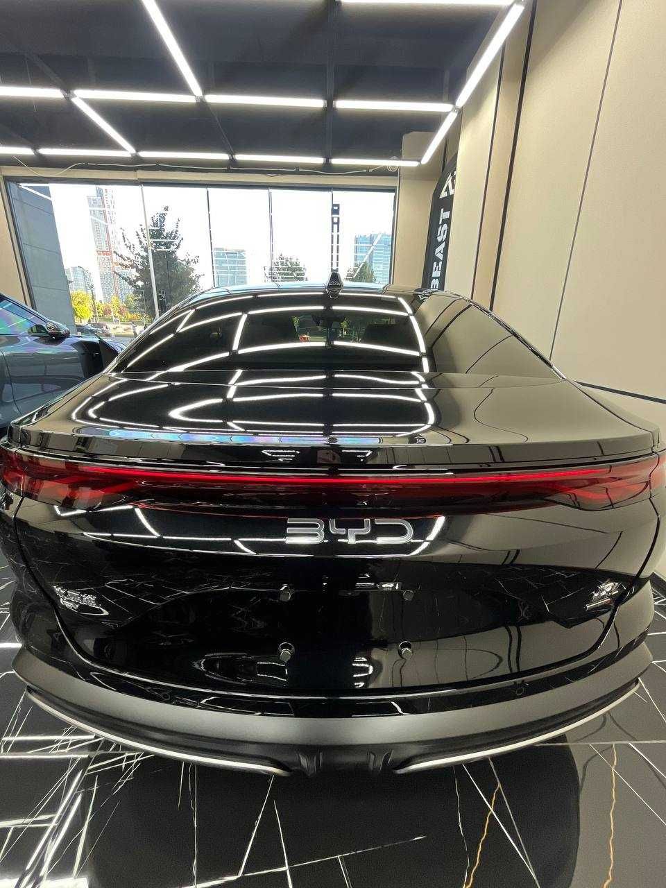 BYD Han L nalichida tayyor