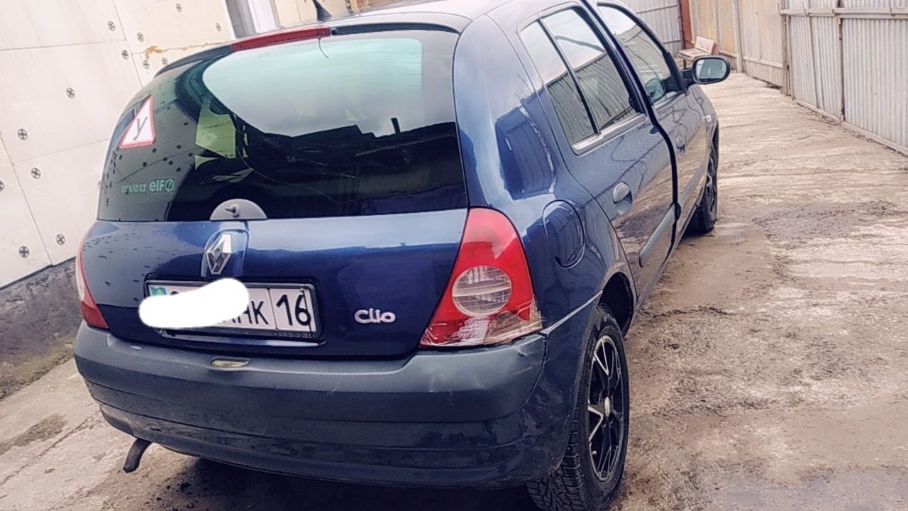 Renault Clio 2001