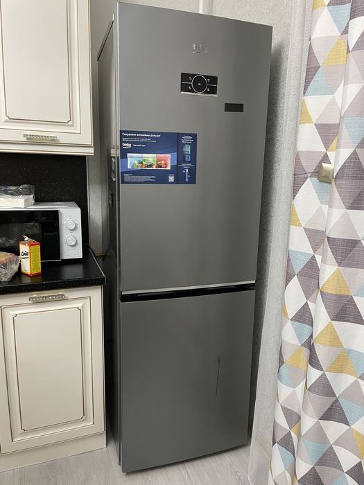 Продаю холодильник