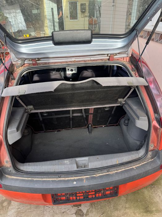 Se vinde intreaga sau se dezmembrează Opel corsa 2001