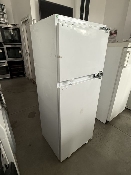 Хладилник за вграждане ELECTROLUX