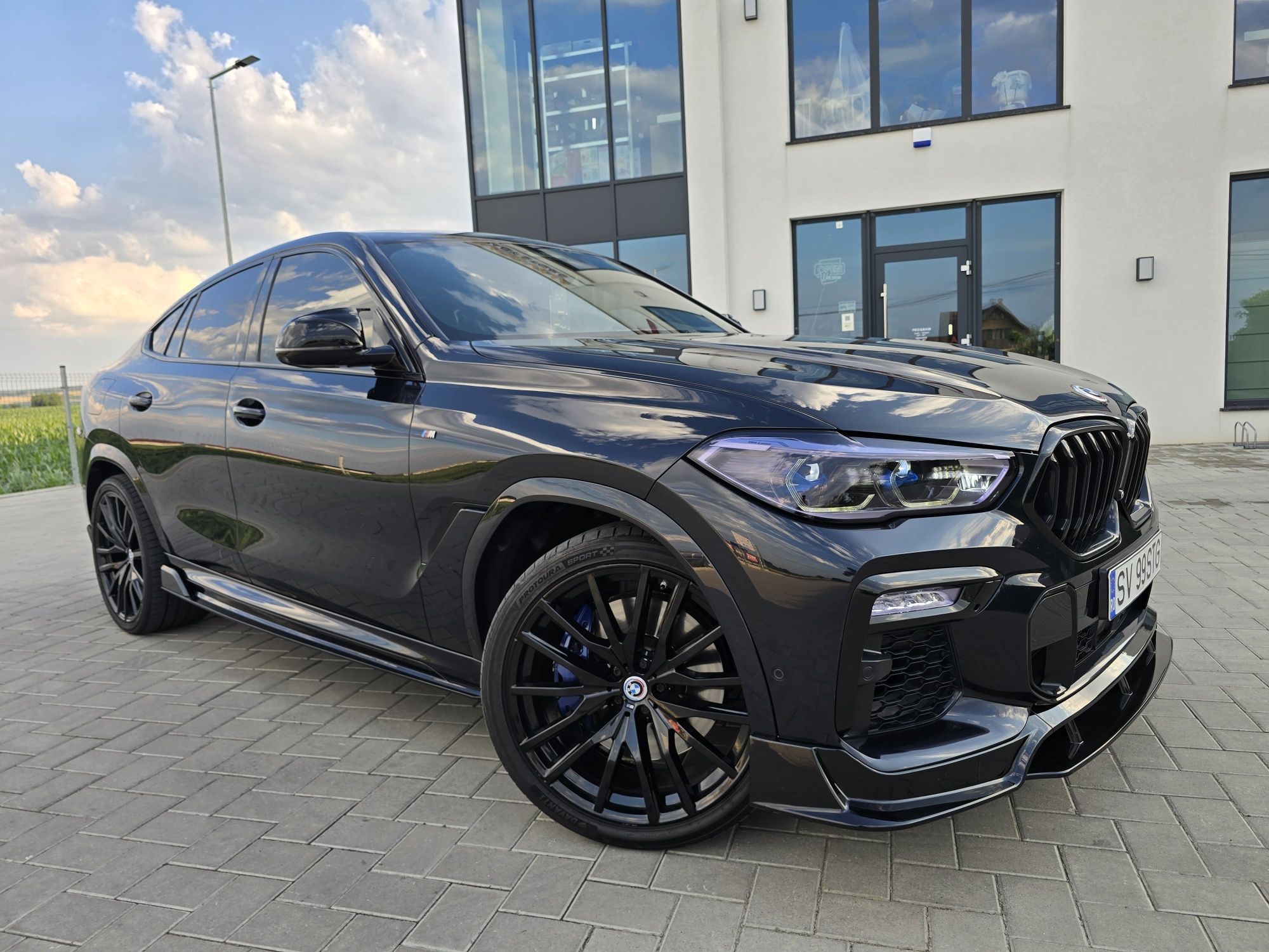 BMW X6 OZN M50 D, 3.0 D-400 Cp, An 2020, Ireproșabil, km reali 0 daune