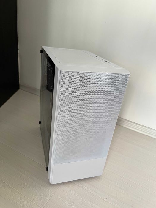 Vand PC i5-9400f, 16GB DDR4, RX 570 8GB, 256GB SSD, 2TB HDD--1500 Ron