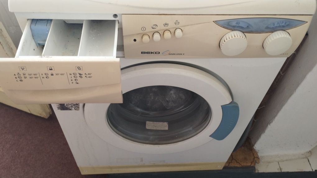 Продавам 2 броя перални  Beko