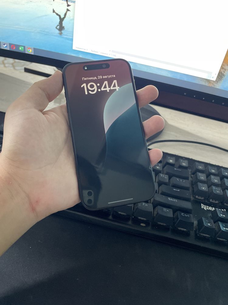 Iphone 15pro qora KH/A 128gb sostayamie ideal