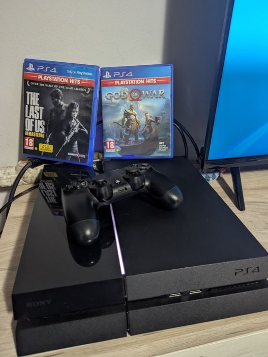 Ps4 complet stare foarte buna