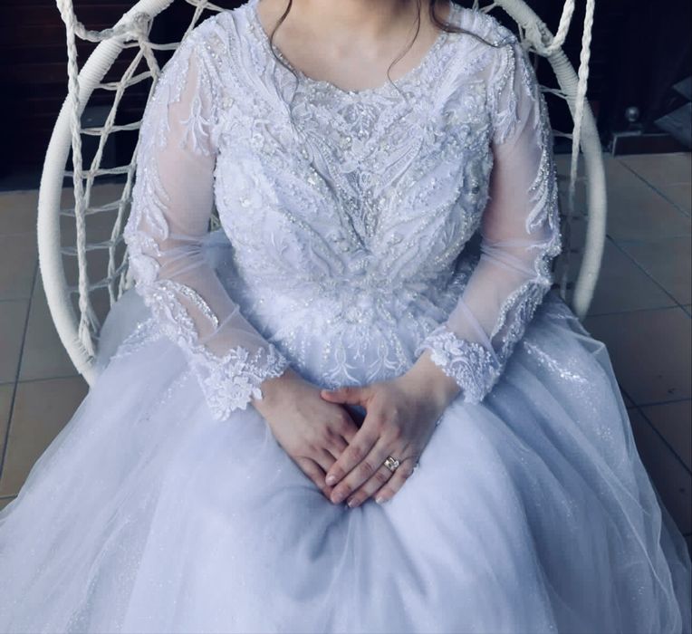 Vand rochie de mireasa