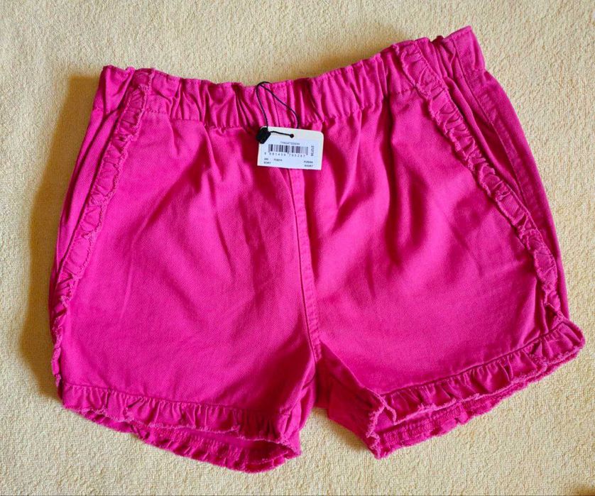 Новые фирменные Шорты на 10 лет.