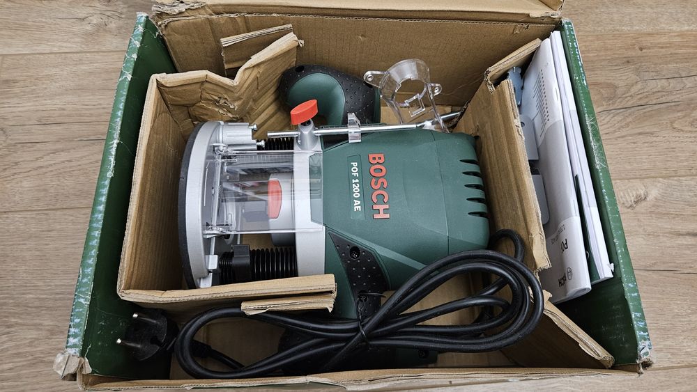 Freza electrica BOSCH POF 1200 AE, 28000rpm, 1200W