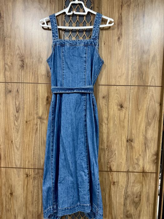 Стилни рокли Mohito и Vero Moda