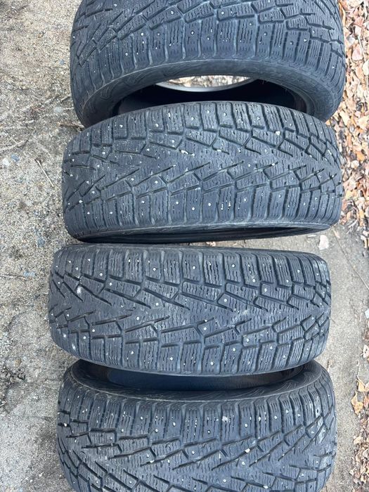 Зимние колёса 215/55/17 комплект