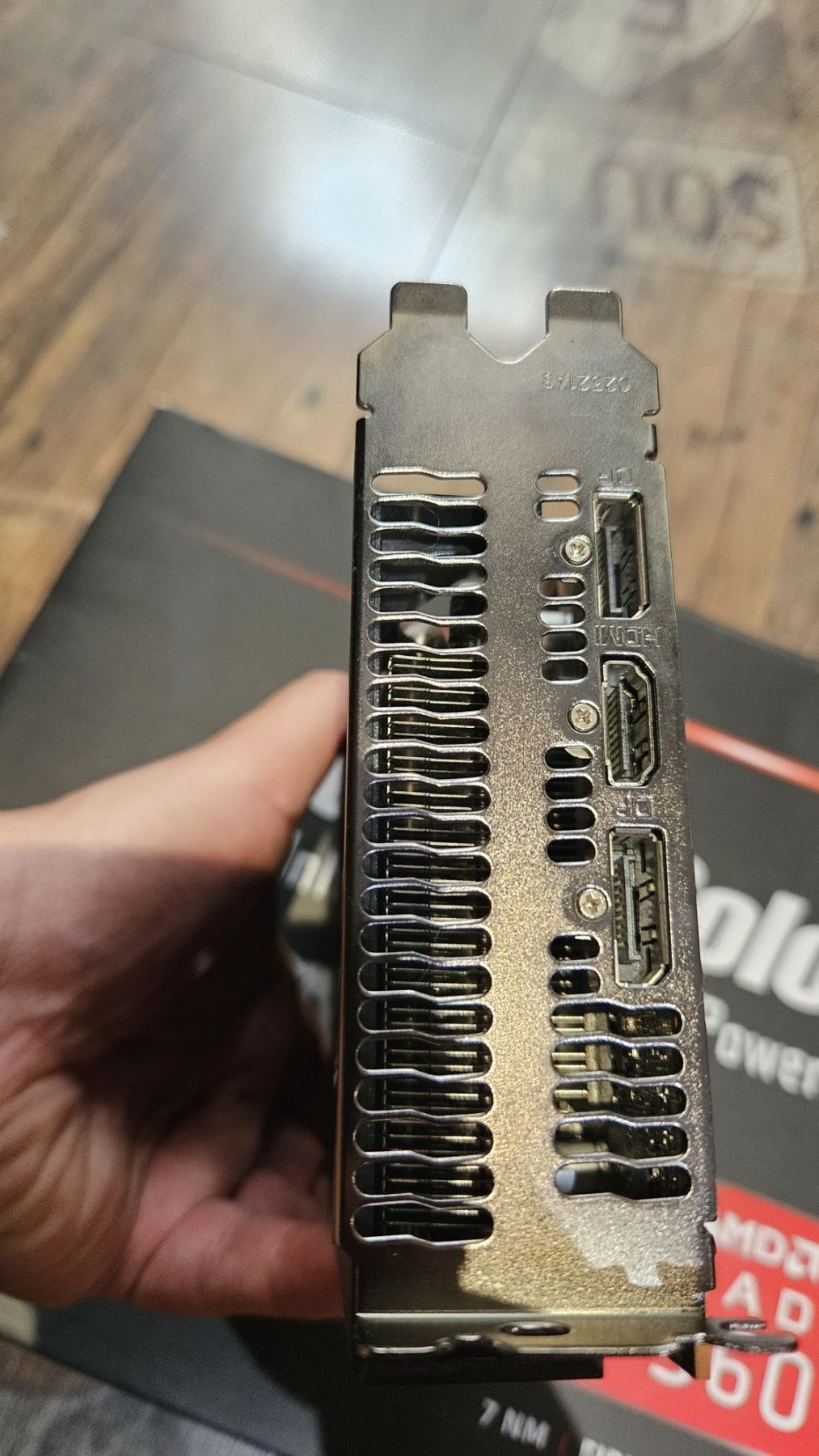 rx 5600xt 6gb itx модел, перфектна.