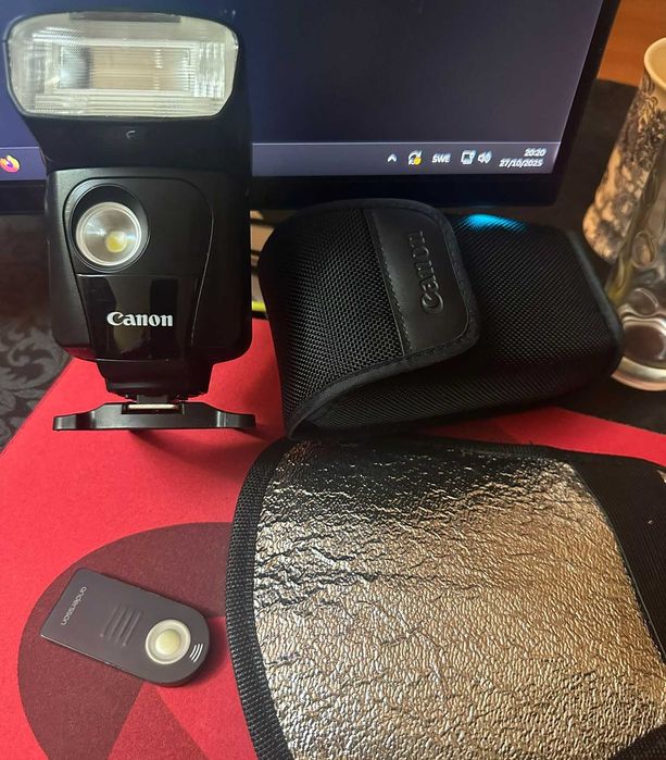 Canon Speedlite 320EX Flash