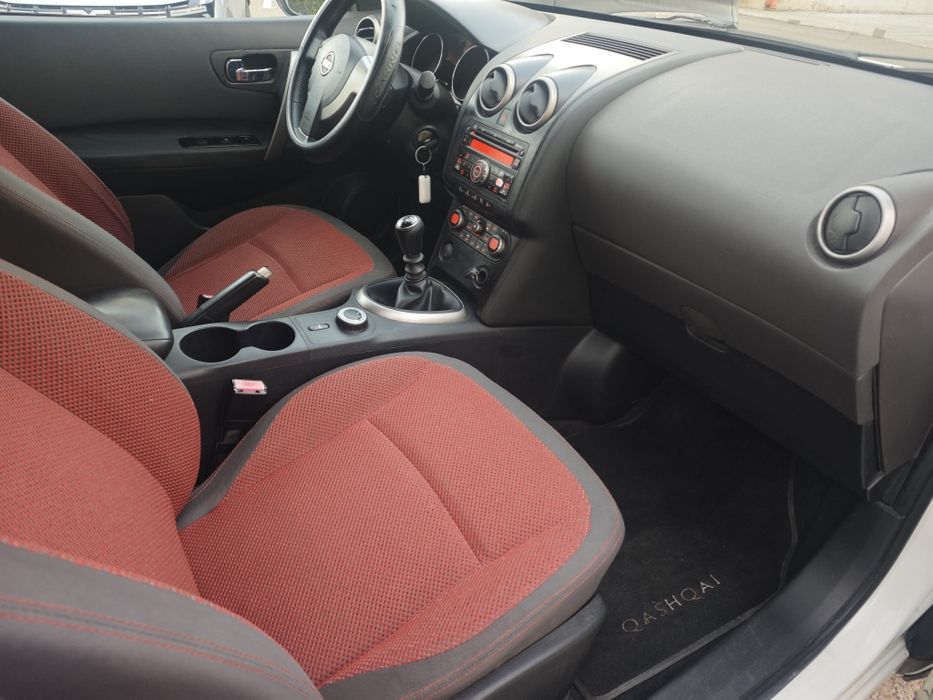 Vând Nissan Qashqai 2.0 dCi (150 CP), 4x4, An 2008