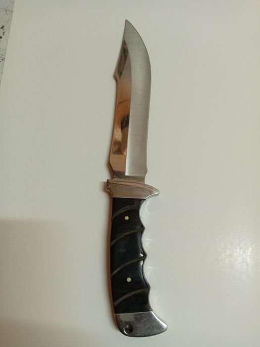 Cuțit de vânătoare