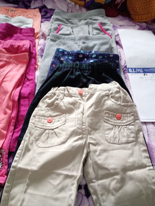 Vând pantaloni pentru fetițe set de 10 buc.la 85 lei