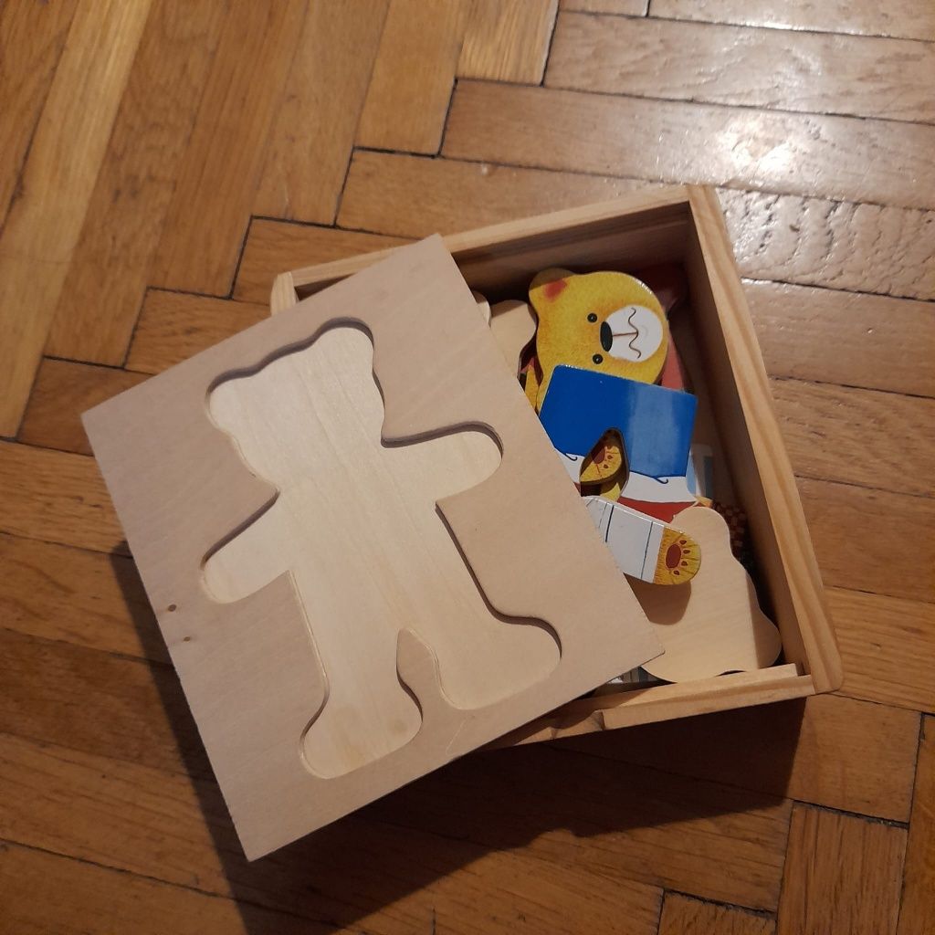Vand jocuri de asociere si puzzle,din lemn