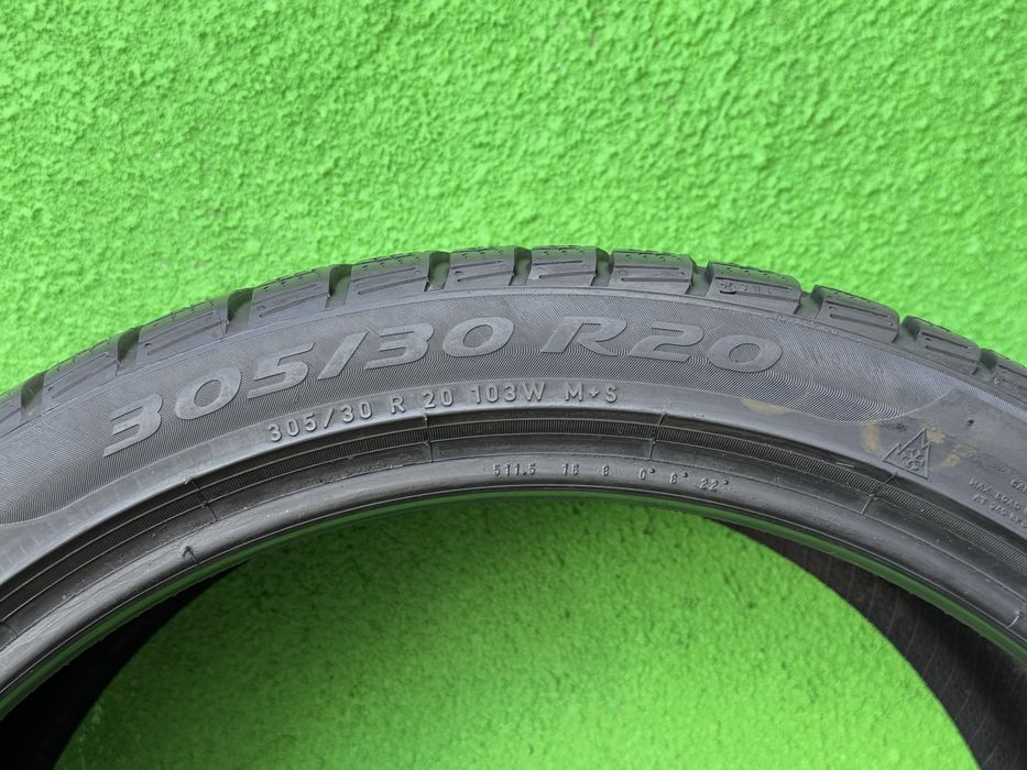 305/30/20 M+S PIRELLI SOTTOZERO3 Profil 7mm Profil 90%