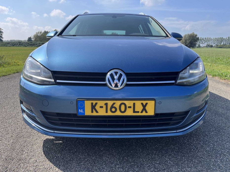 VW GOLF 7 Highline Automată Benzină RATE DIRECT cu Buletinul 640 RON