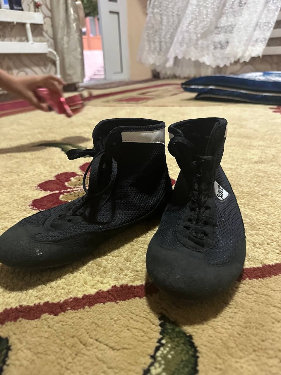 Boks uchun maxsus oyoq kiyim