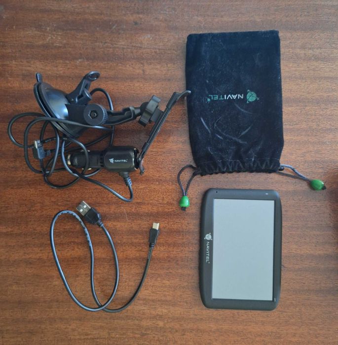 GPS навигация Navitel F300