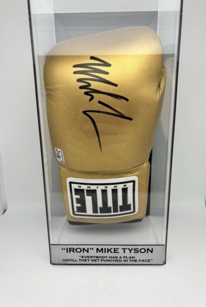 Box-Mike Tyson-Manusa de box semnata
